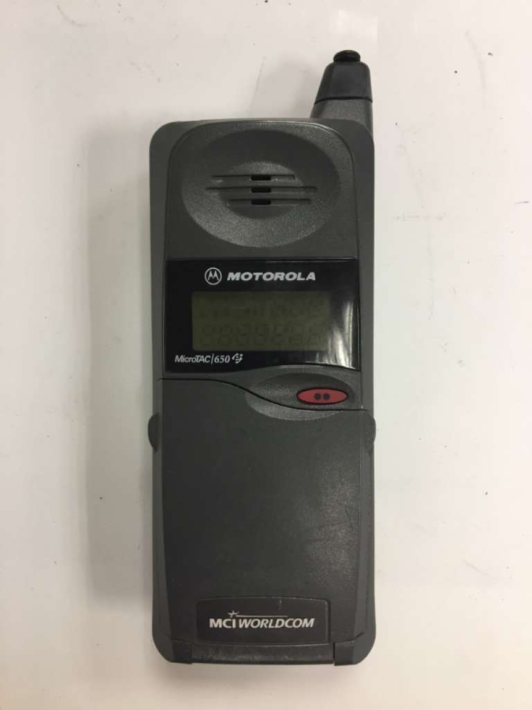 Телефон мобильный Motorola Micro Tac 650 E, MCIWorldCom (сост. на фото)